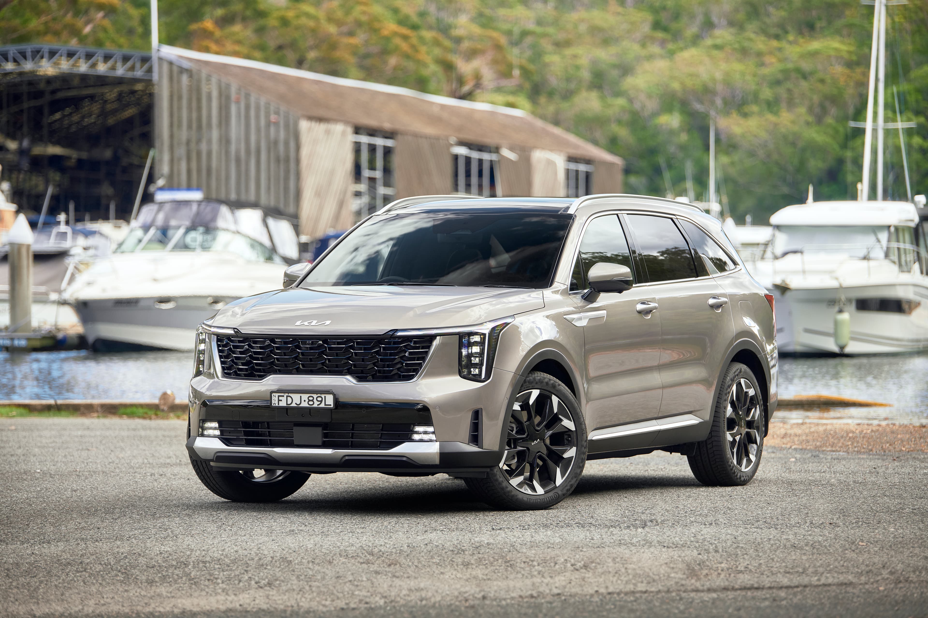 Buying Guide Best seven-seater SUVs and people movers in Australia in 2026, reviewed on CarTell.tv
