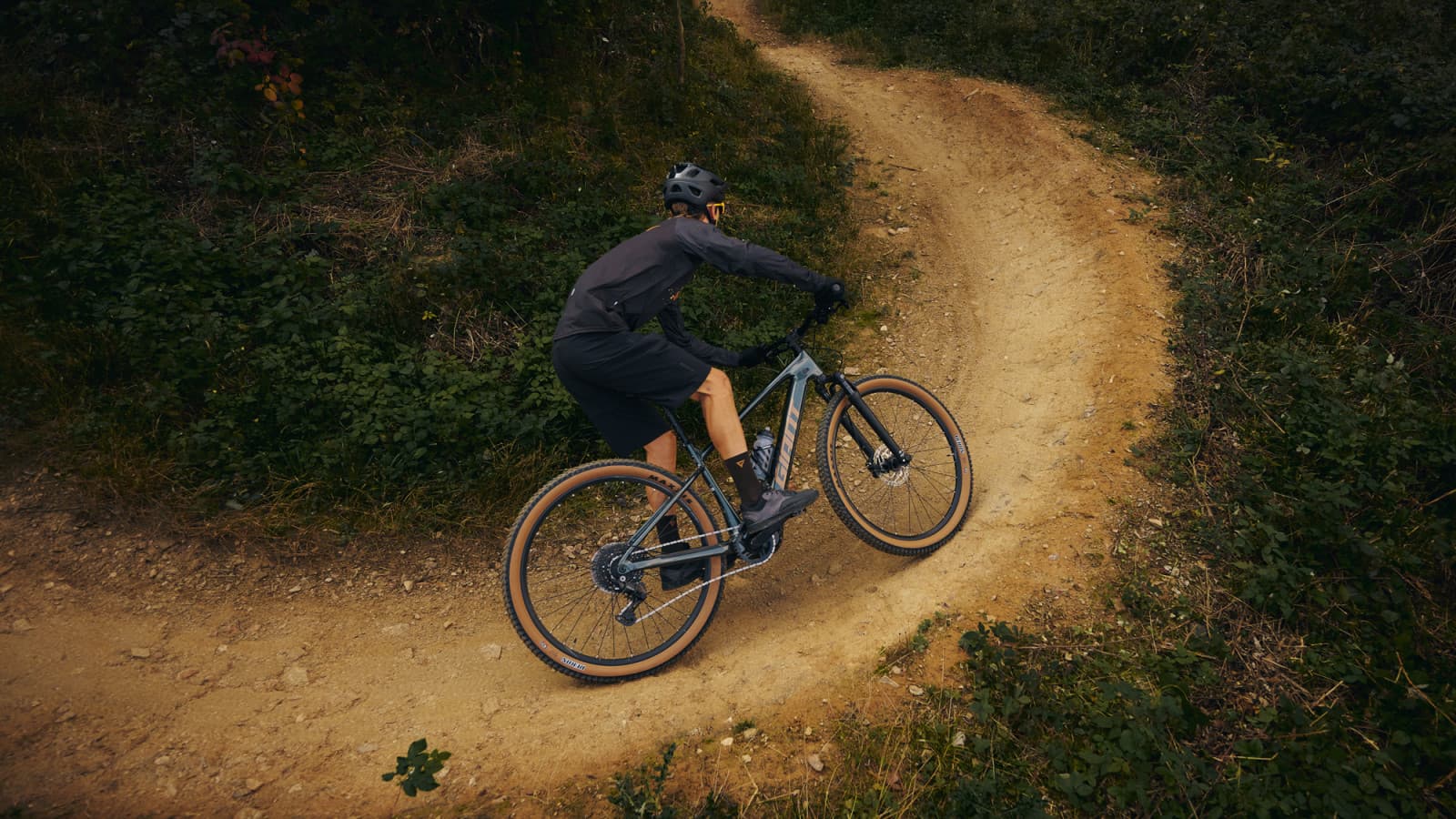 Giant Giant Talon E+ review: a light hardtail that plays by the rules, reviewed on CarTell.tv