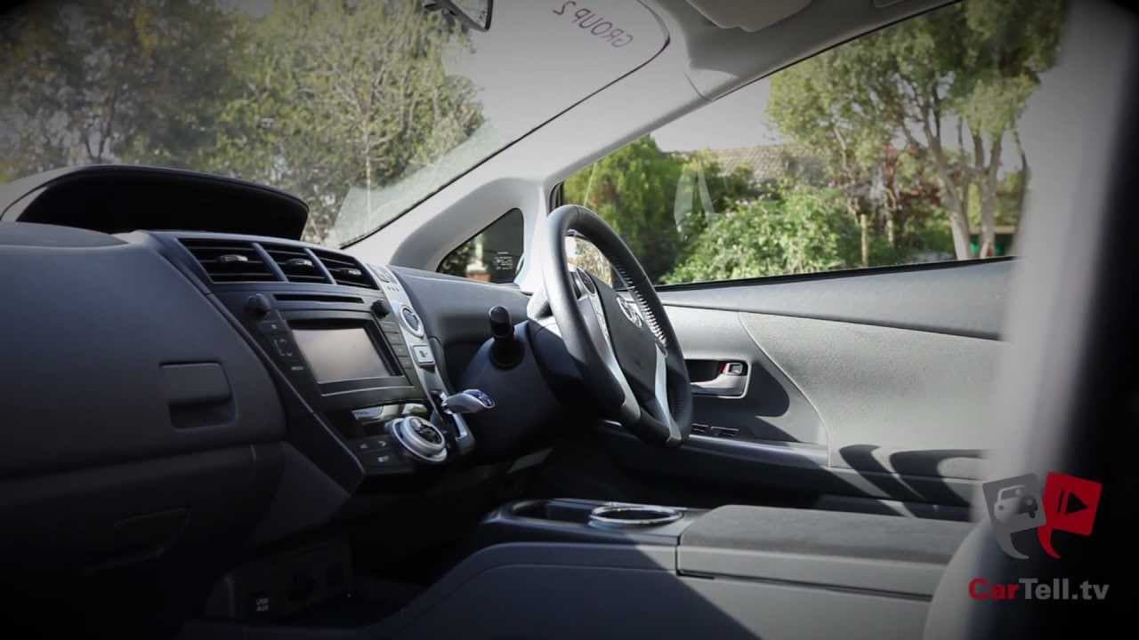 Toyota Toyota Prius V, reviewed on CarTell.tv