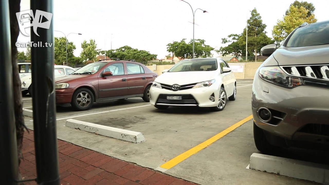 Toyota Toyota Corolla, reviewed on CarTell.tv