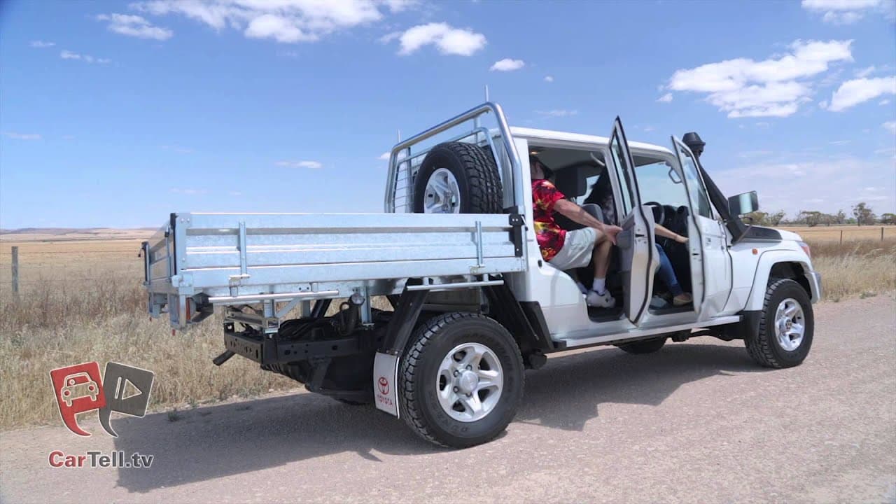 Toyota Toyota LandCruiser 70 Series Dual Cab, reviewed on CarTell.tv