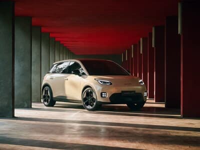 GAC GAC's new $32,990 electric hatch comes with a free 22kW wall charger, photo 1